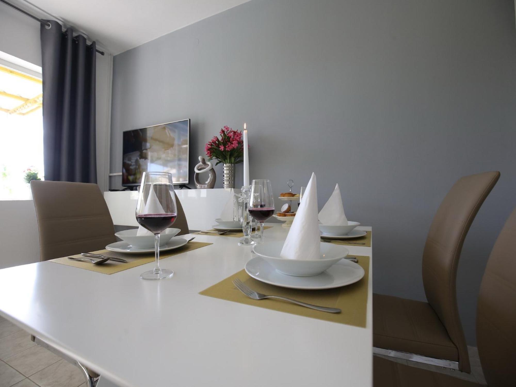 Scenic Holiday Home In Bibinje Near Sea 外观 照片