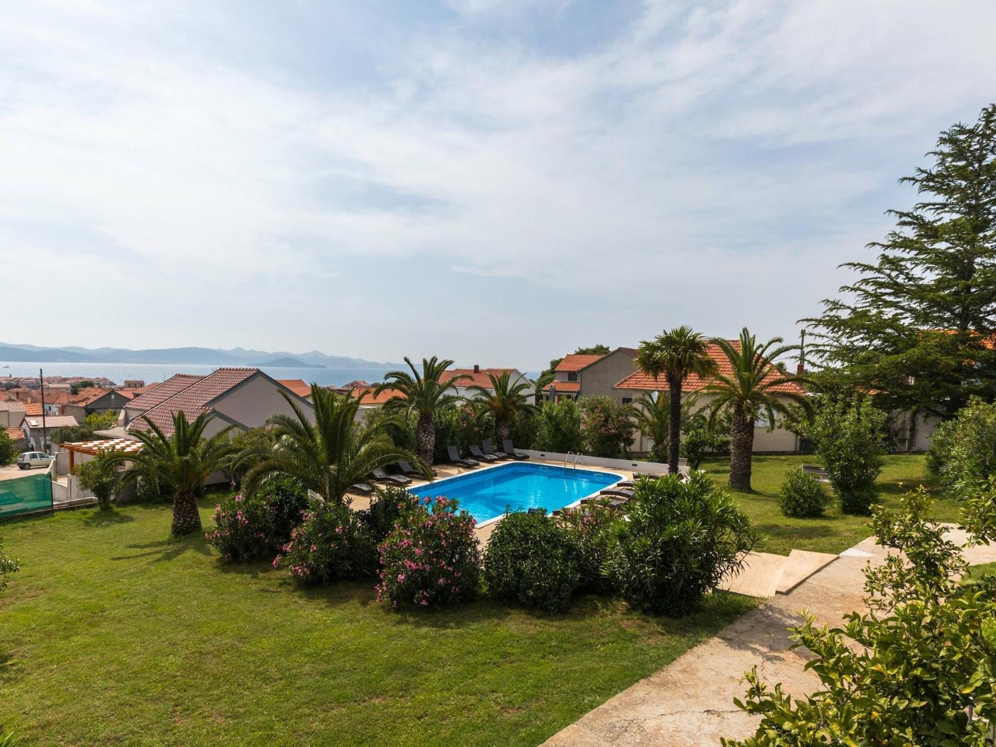Scenic Holiday Home In Bibinje Near Sea 外观 照片