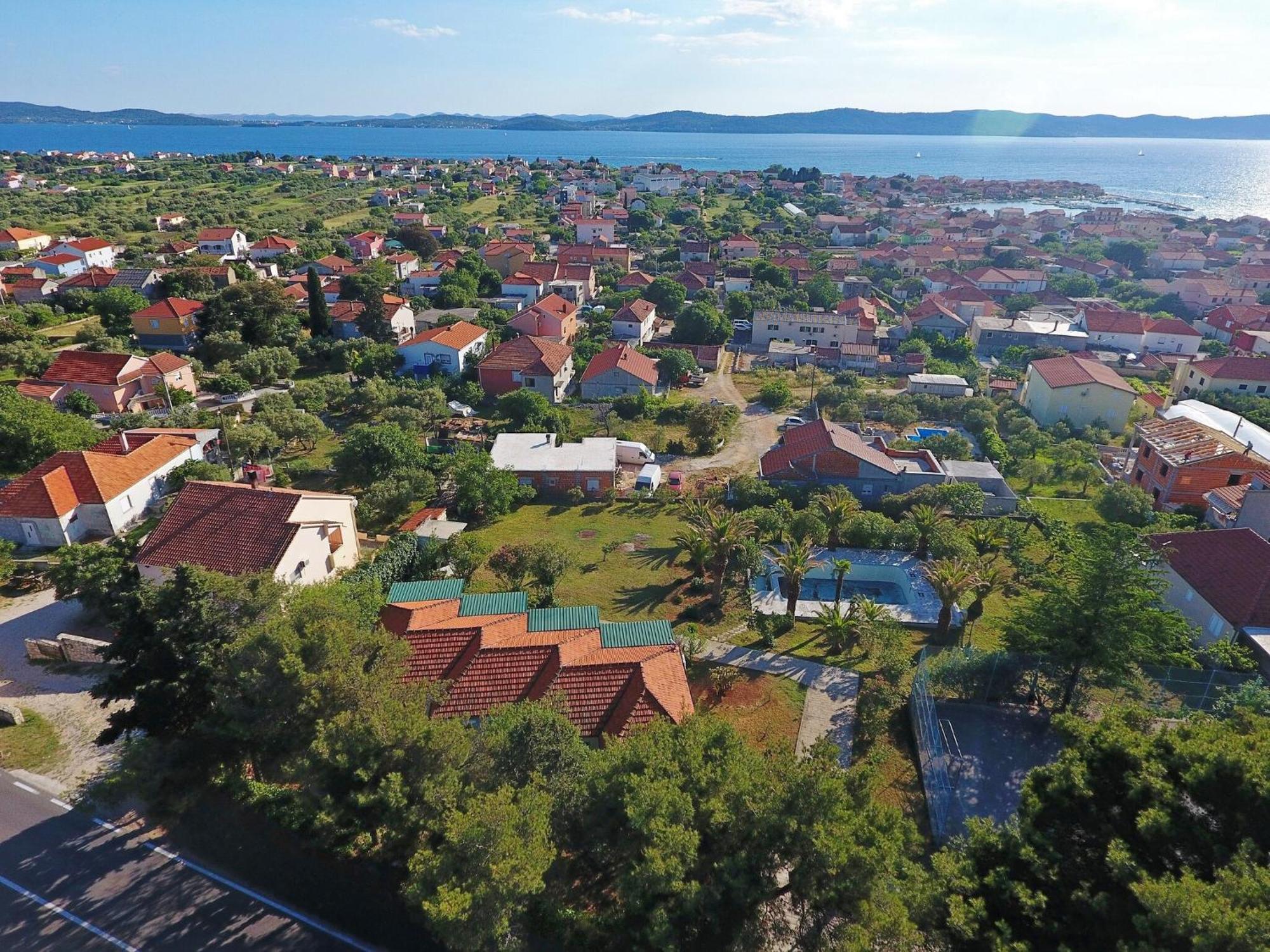 Scenic Holiday Home In Bibinje Near Sea 外观 照片