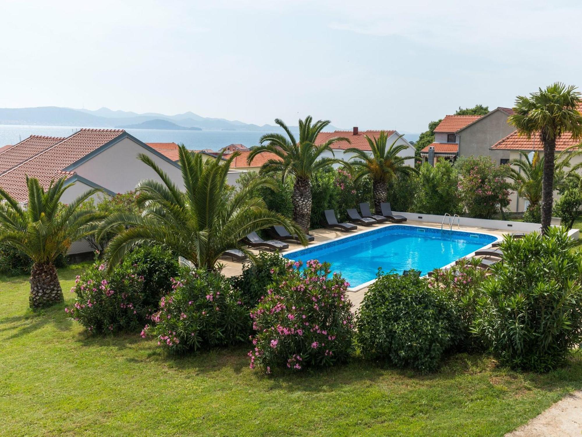 Scenic Holiday Home In Bibinje Near Sea 外观 照片