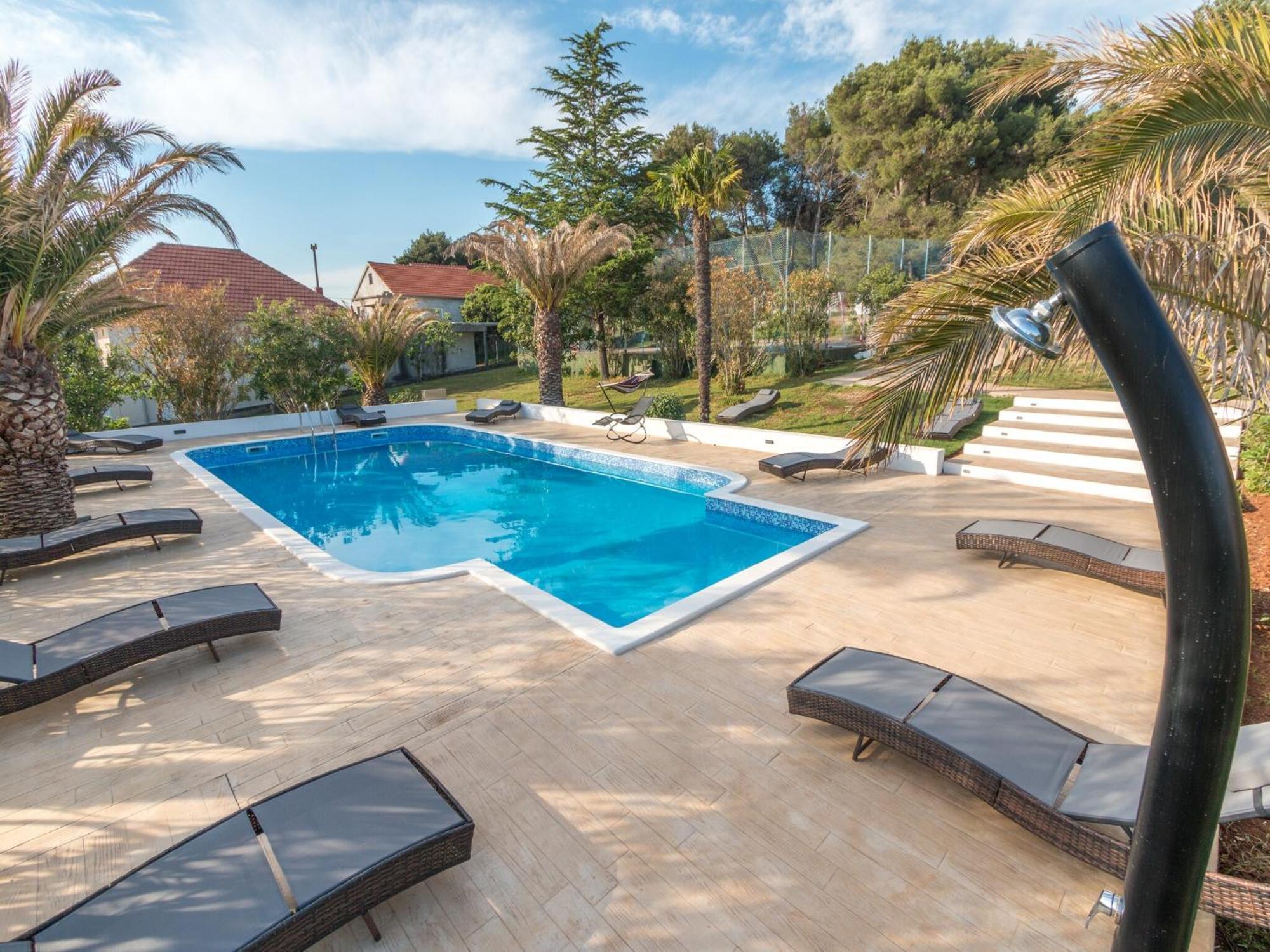 Scenic Holiday Home In Bibinje Near Sea 外观 照片