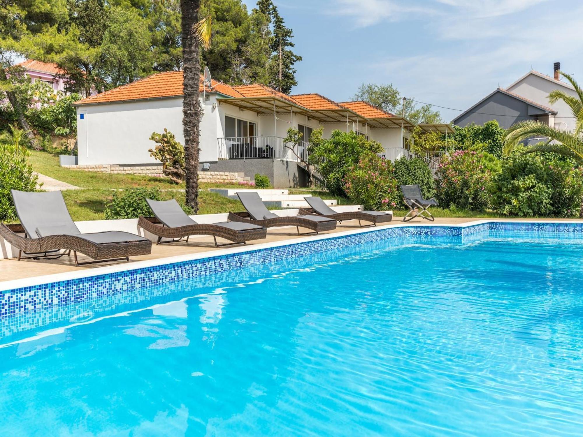 Scenic Holiday Home In Bibinje Near Sea 外观 照片