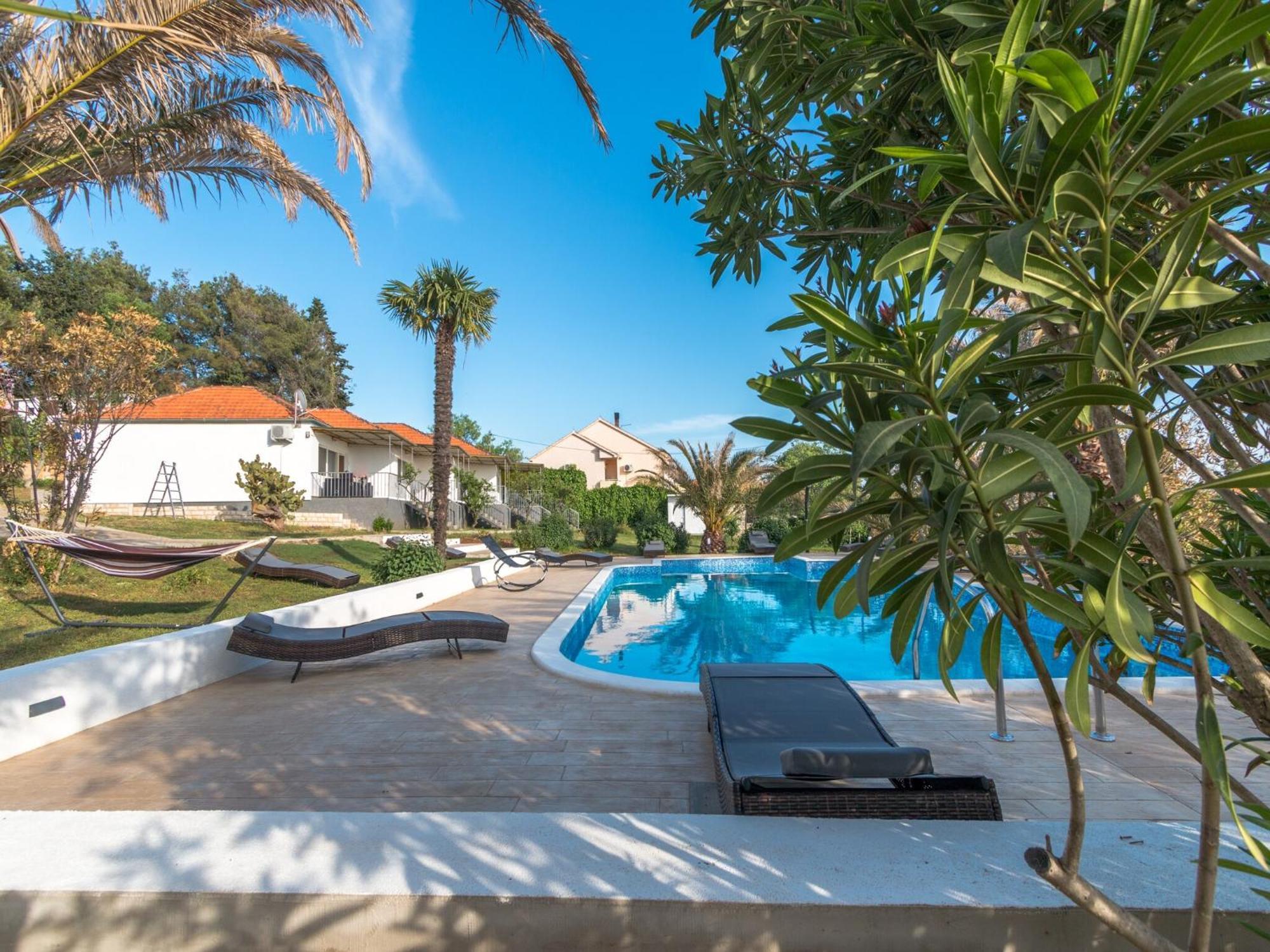 Scenic Holiday Home In Bibinje Near Sea 外观 照片