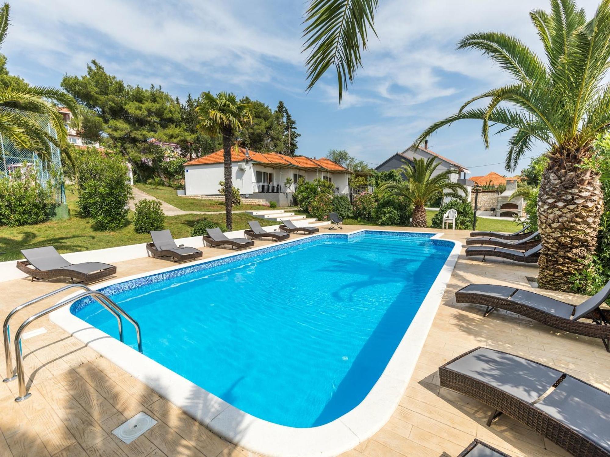 Scenic Holiday Home In Bibinje Near Sea 外观 照片